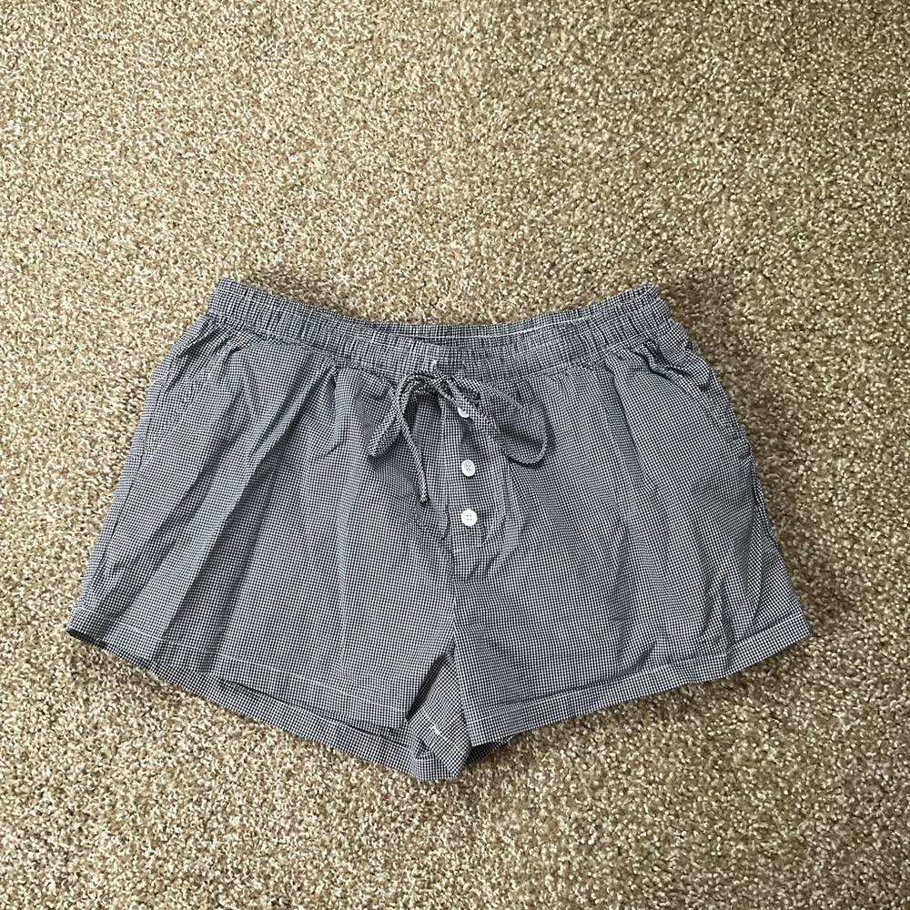 Le Lis Boxer Style Shorts